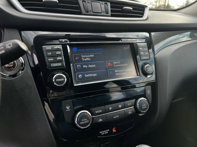 Used 2016 Nissan Rogue SL w/ SL Premium Package image 39