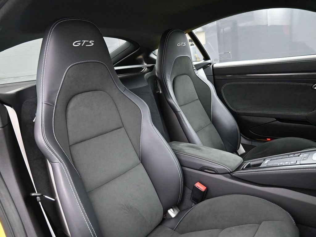 Certified 2025 Porsche 718 Cayman GTS image 32