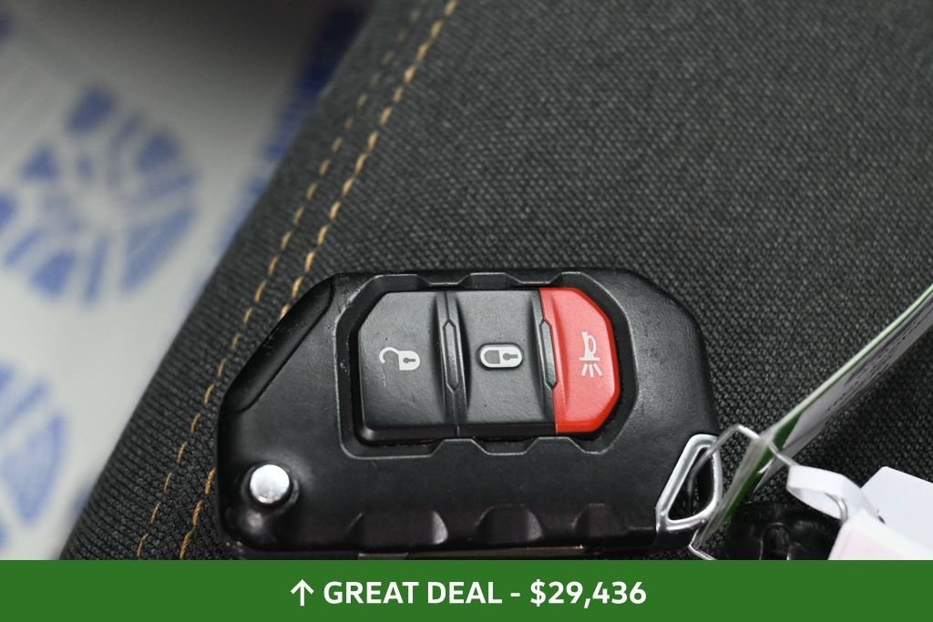 Used 2025 Jeep Wrangler Unlimited Sport AWD/4WD image 30