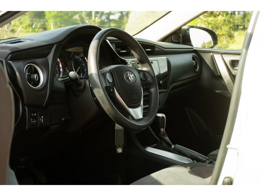 Used 2017 Toyota Corolla LE w/ Carpet Mat Package (TMS) image 11