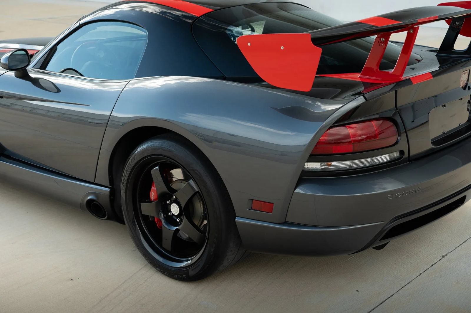 Used 2009 Dodge Viper ACR RWD image 92