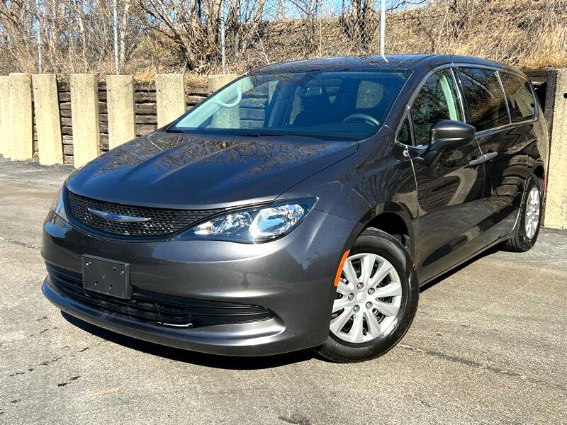 Used 2020 Chrysler Voyager L