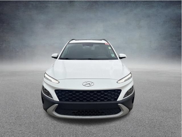 Used 2022 Hyundai Kona SEL w/ Convenience Package FWD image 2