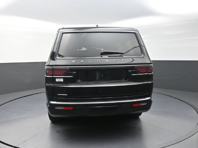 Used 2023 Jeep Wagoneer 4WD w/ Rear Seat Video Group 1 image 8