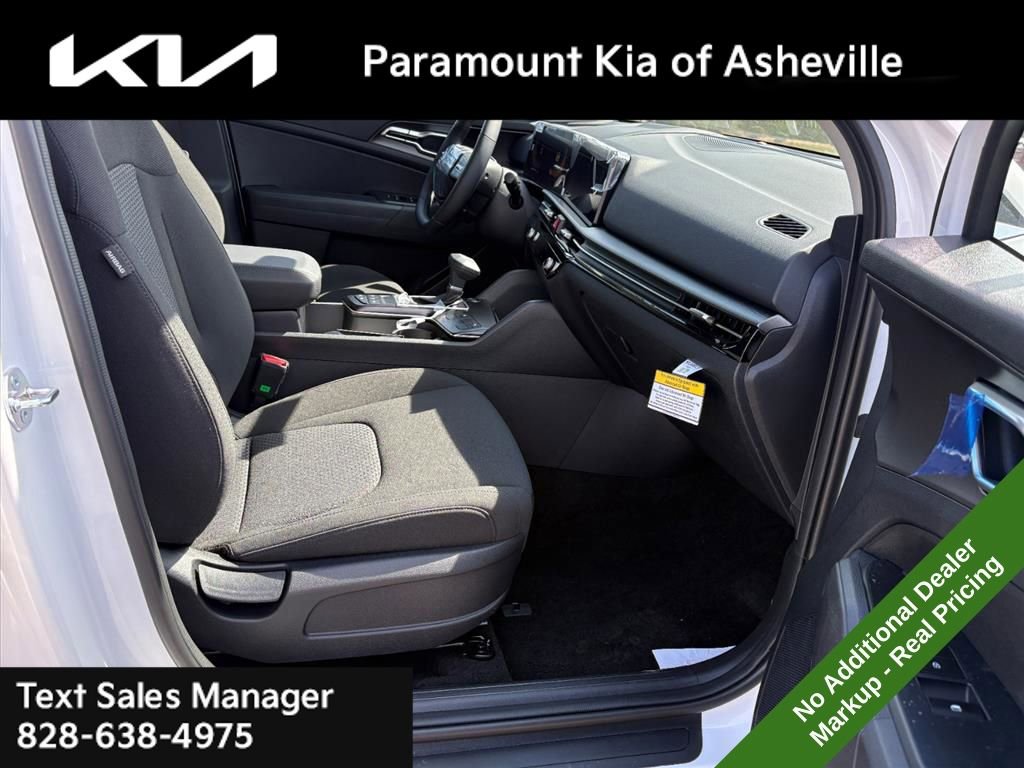 New 2026 Kia Sportage LX image 19