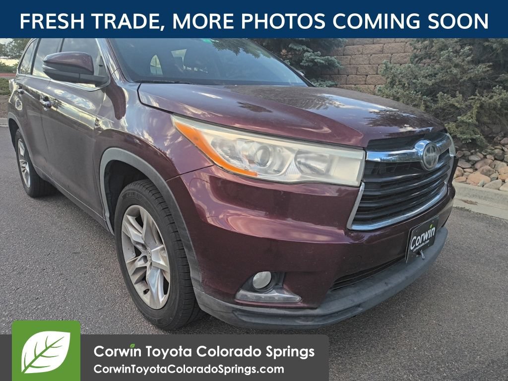 Used 2015 Toyota Highlander Limited w/ Driver Technology Package FWD image 1