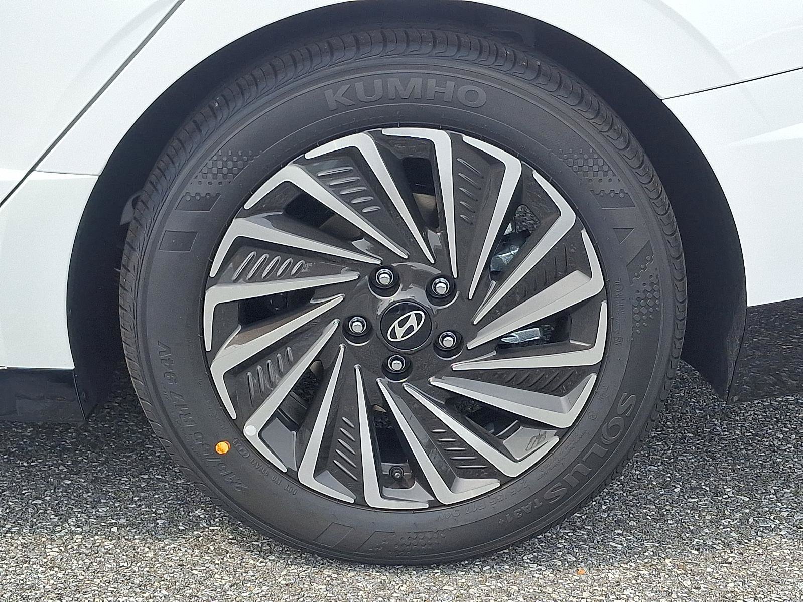 New 2026 Hyundai Sonata Limited FWD image 5
