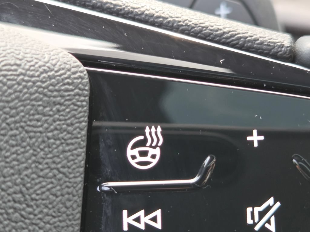 Certified 2025 Audi Q5 Prestige AWD/4WD image 17