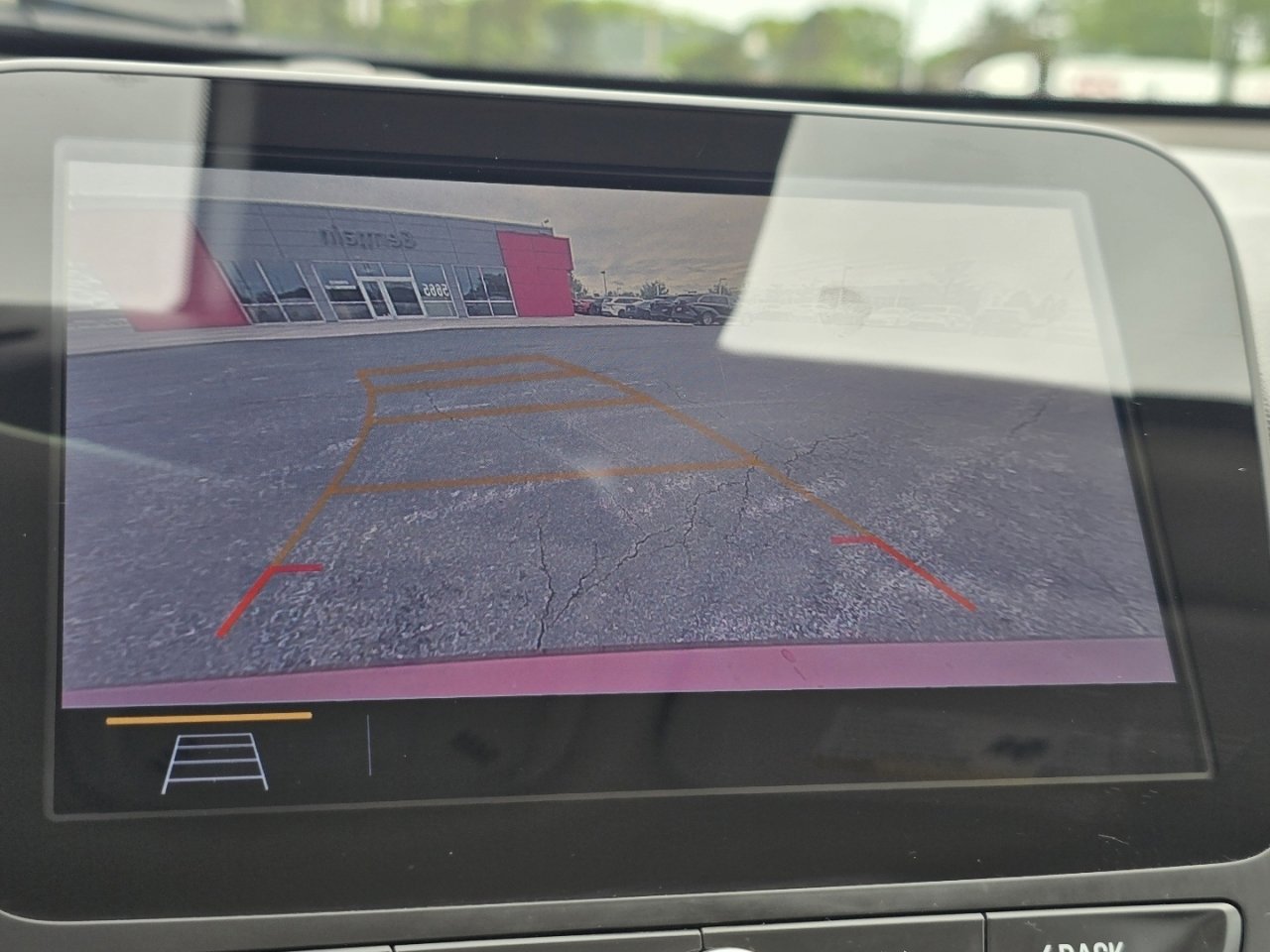 Used 2020 Chevrolet Malibu Premier FWD image 7