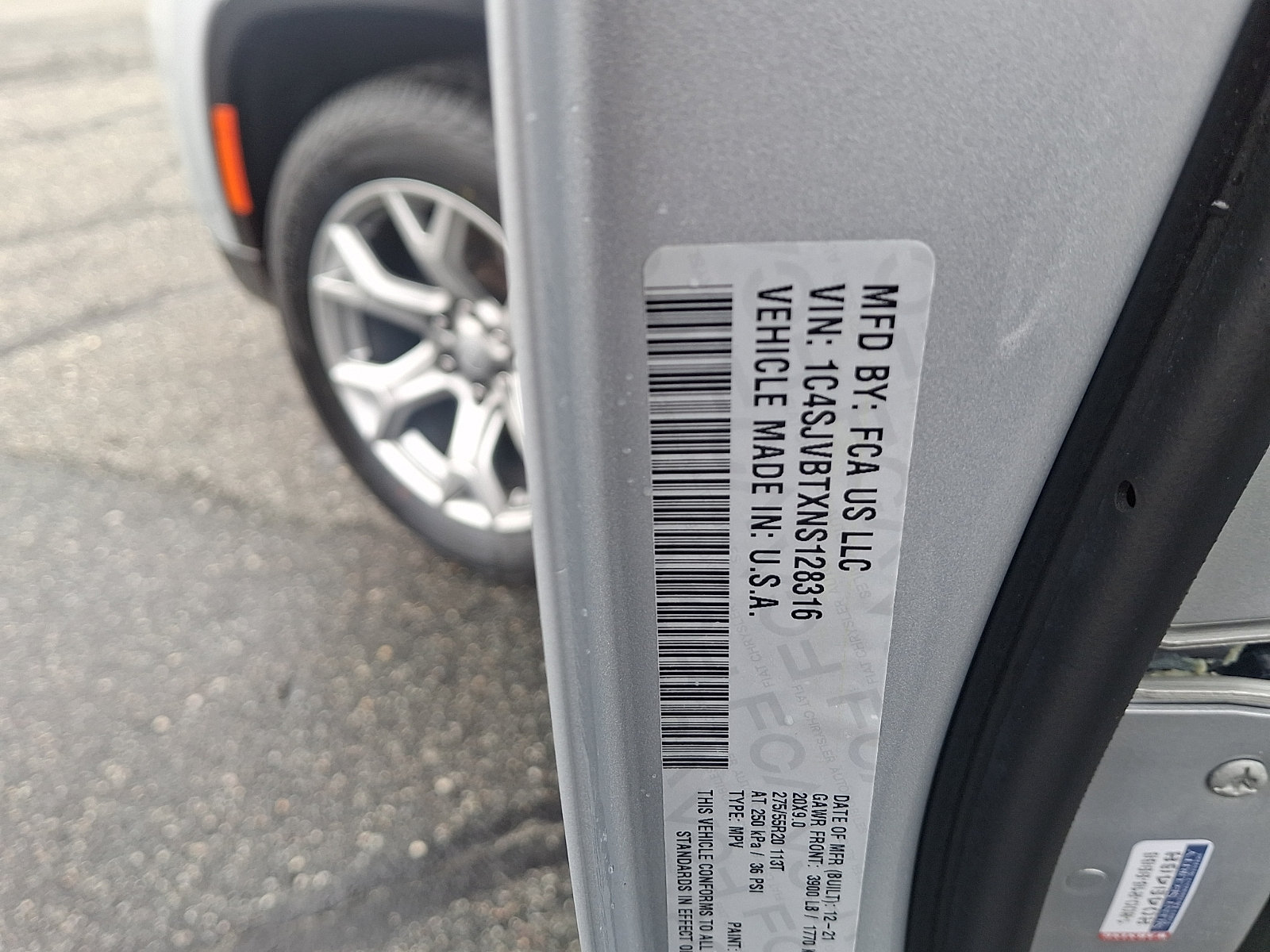 Used 2022 Jeep Wagoneer Series II AWD/4WD image 27