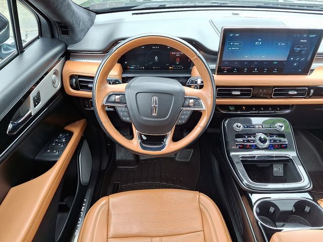 Certified 2023 Lincoln Nautilus Black Label AWD/4WD image 11