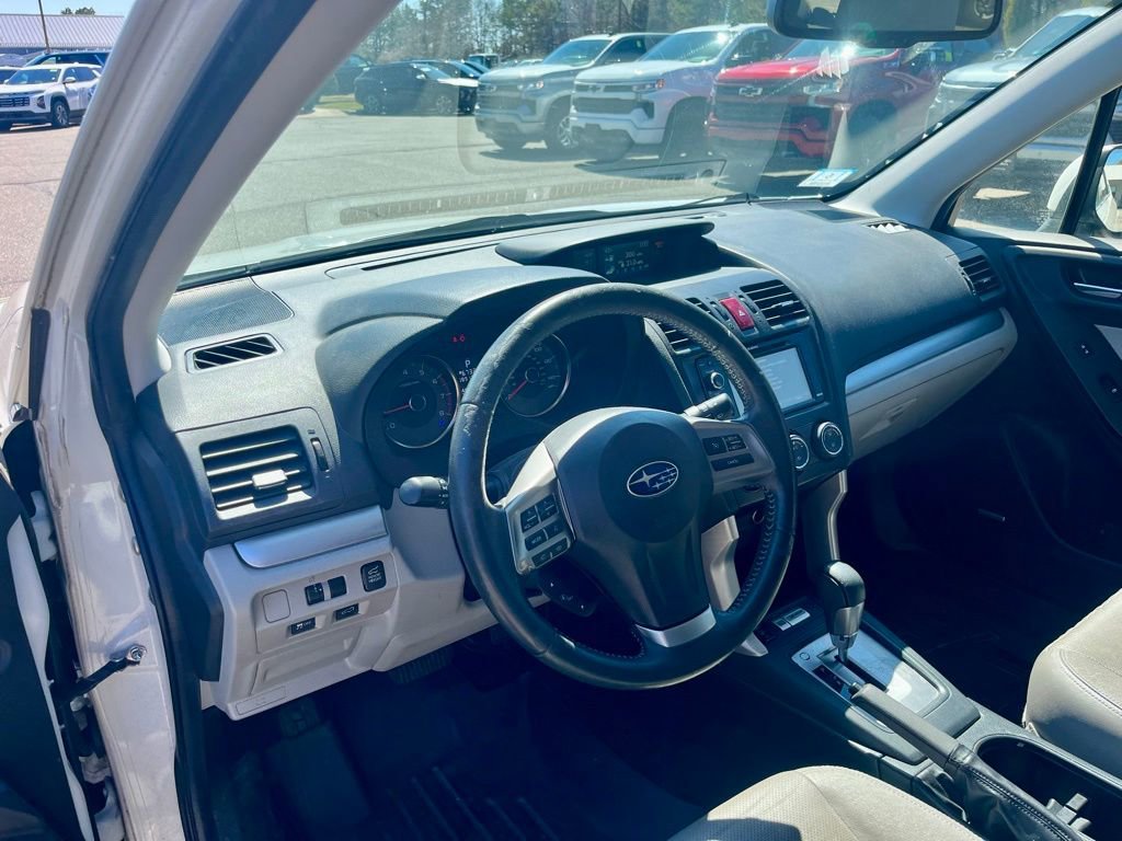 Used 2015 Subaru Forester 2.5i Limited image 11