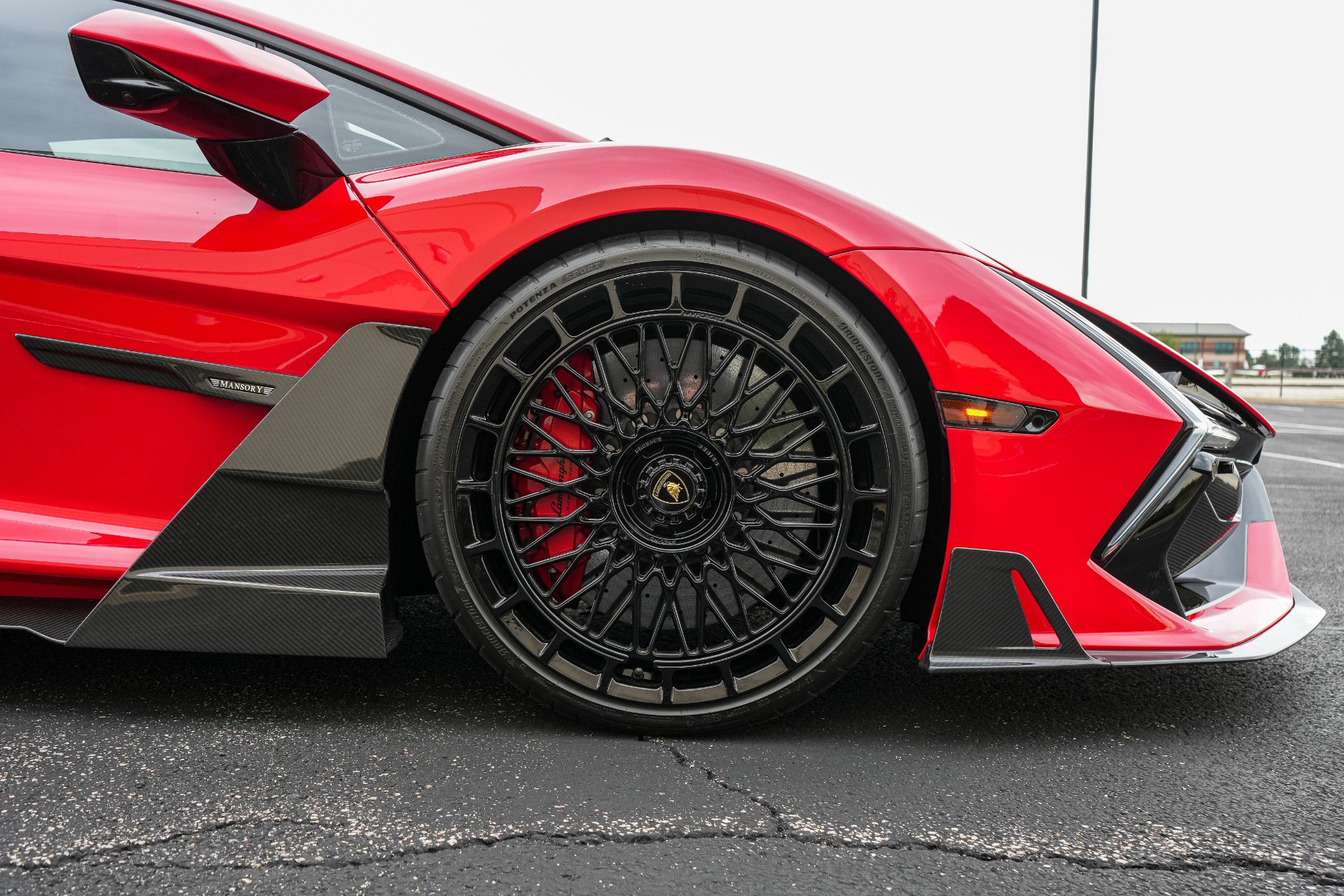Used 2025 Lamborghini Revuelto AWD/4WD image 11