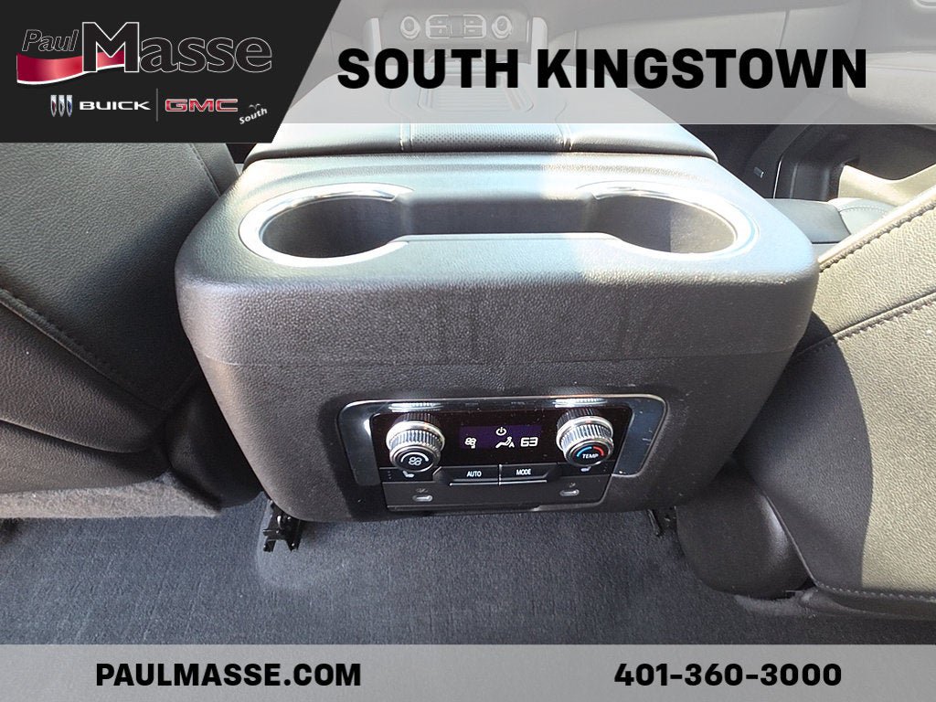 Used 2023 GMC Yukon XL SLT w/ SLT Premium Package AWD/4WD image 25