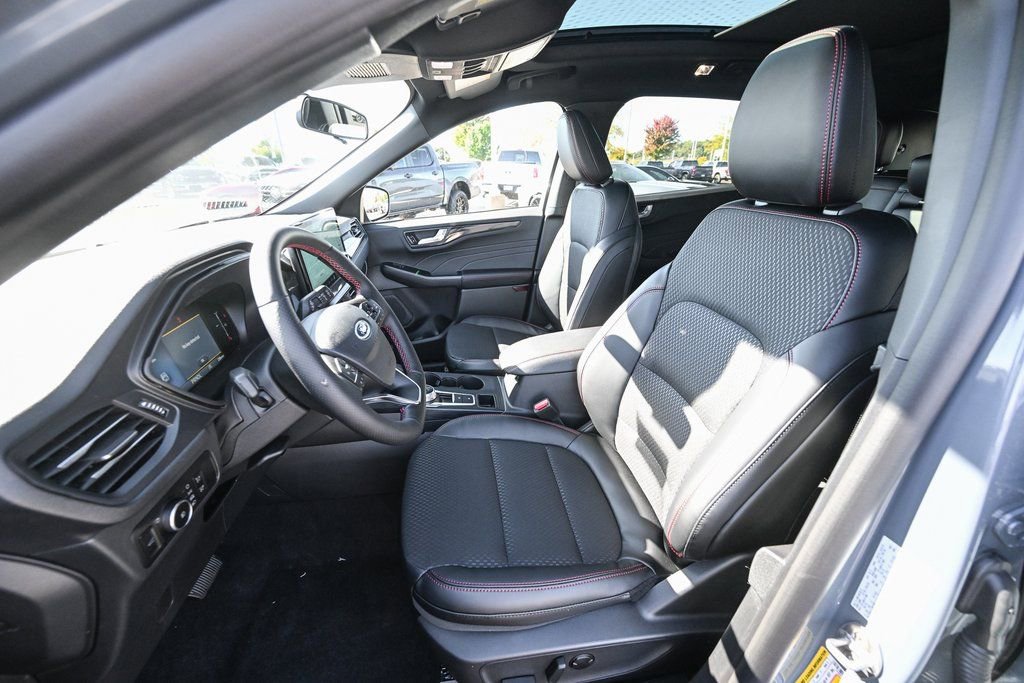New 2026 Ford Escape ST-Line Select w/ Equipment Group 401A image 16