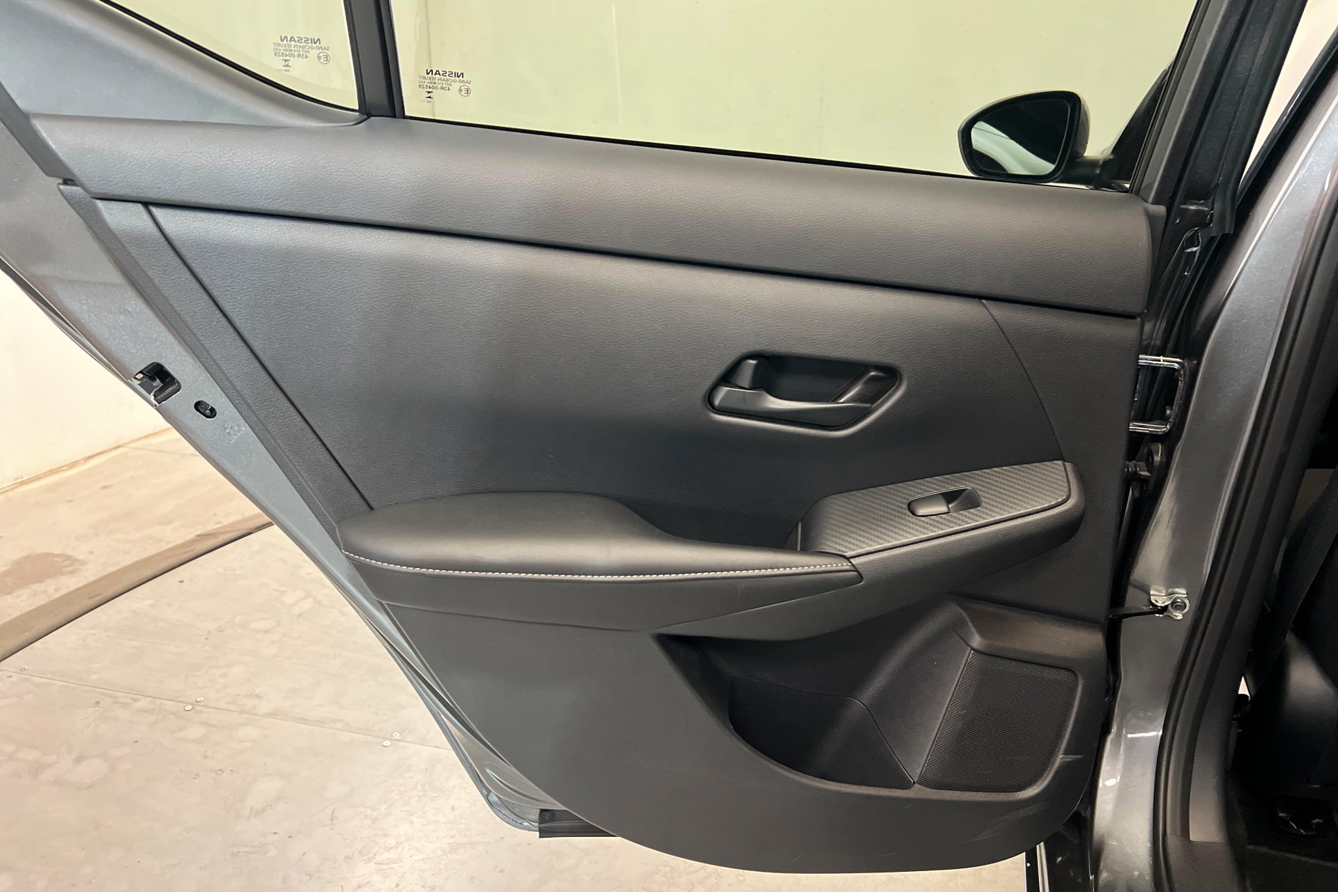 Used 2025 Nissan Sentra SV FWD image 19