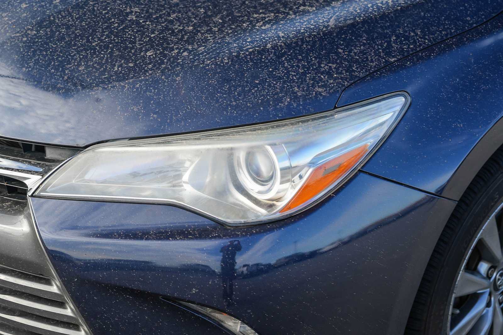 Used 2017 Toyota Camry XLE w/ Convenience Package FWD image 2