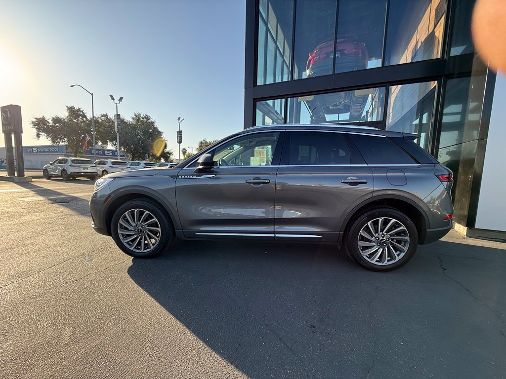Used 2024 Lincoln Corsair Reserve FWD image 7