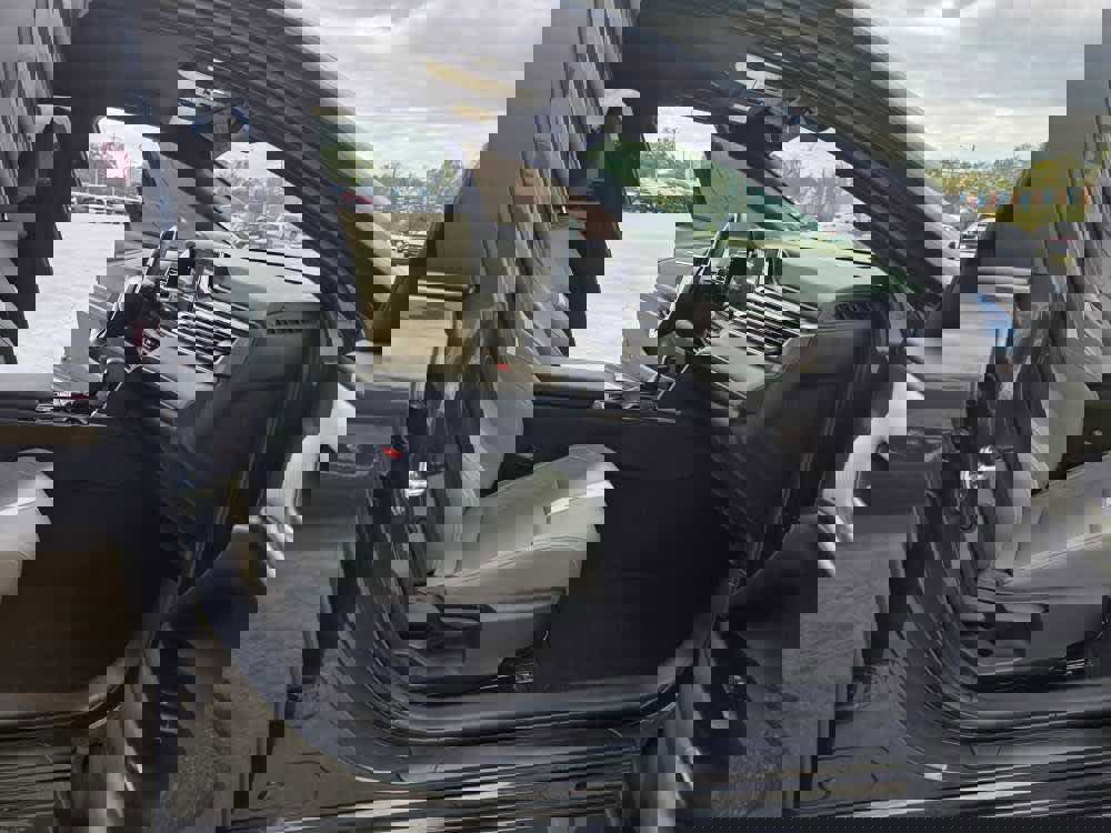 Used 2025 Toyota Camry SE image 12