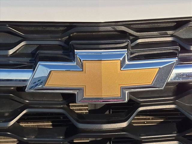Used 2025 Chevrolet Trax LS w/ Driver Confidence Package FWD image 23
