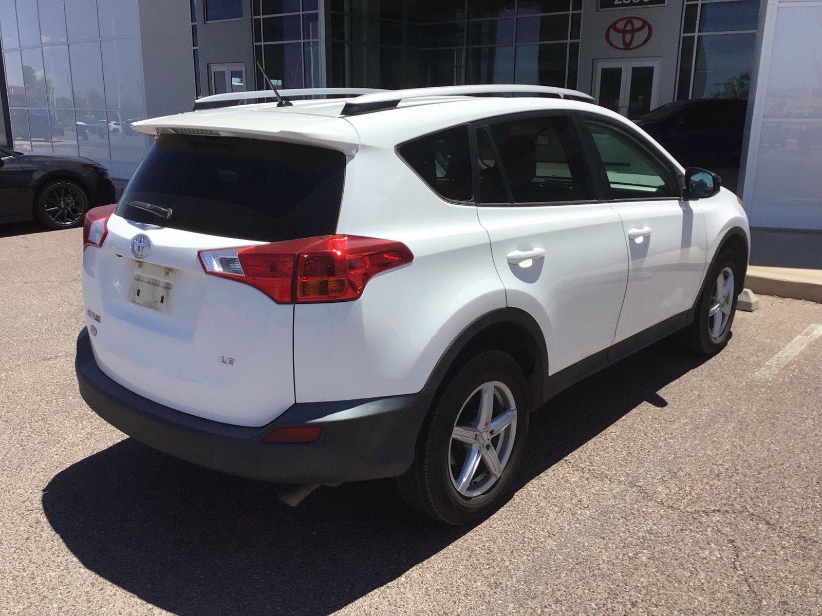 Used 2014 Toyota RAV4 LE FWD image 5