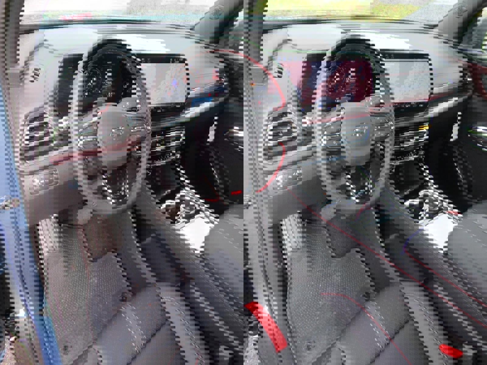 New 2026 Chevrolet Traverse RS image 17