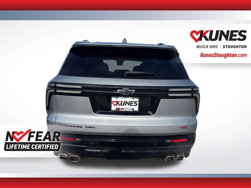 Used 2025 Chevrolet Traverse RS image 10
