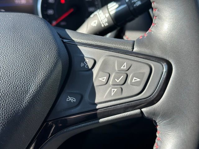 Used 2022 Chevrolet Equinox RS w/ RS Leather Package image 17