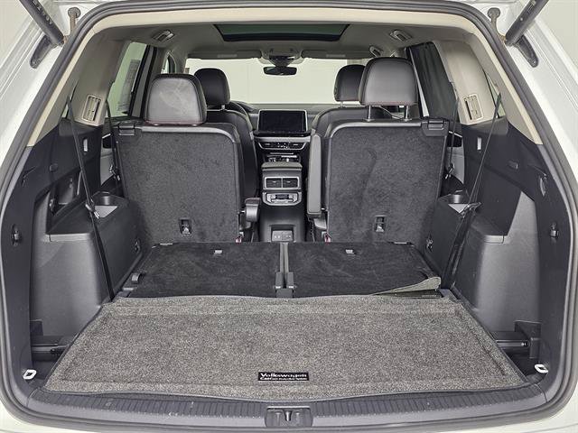 Used 2024 Volkswagen Atlas Peak Edition SEL AWD/4WD image 22