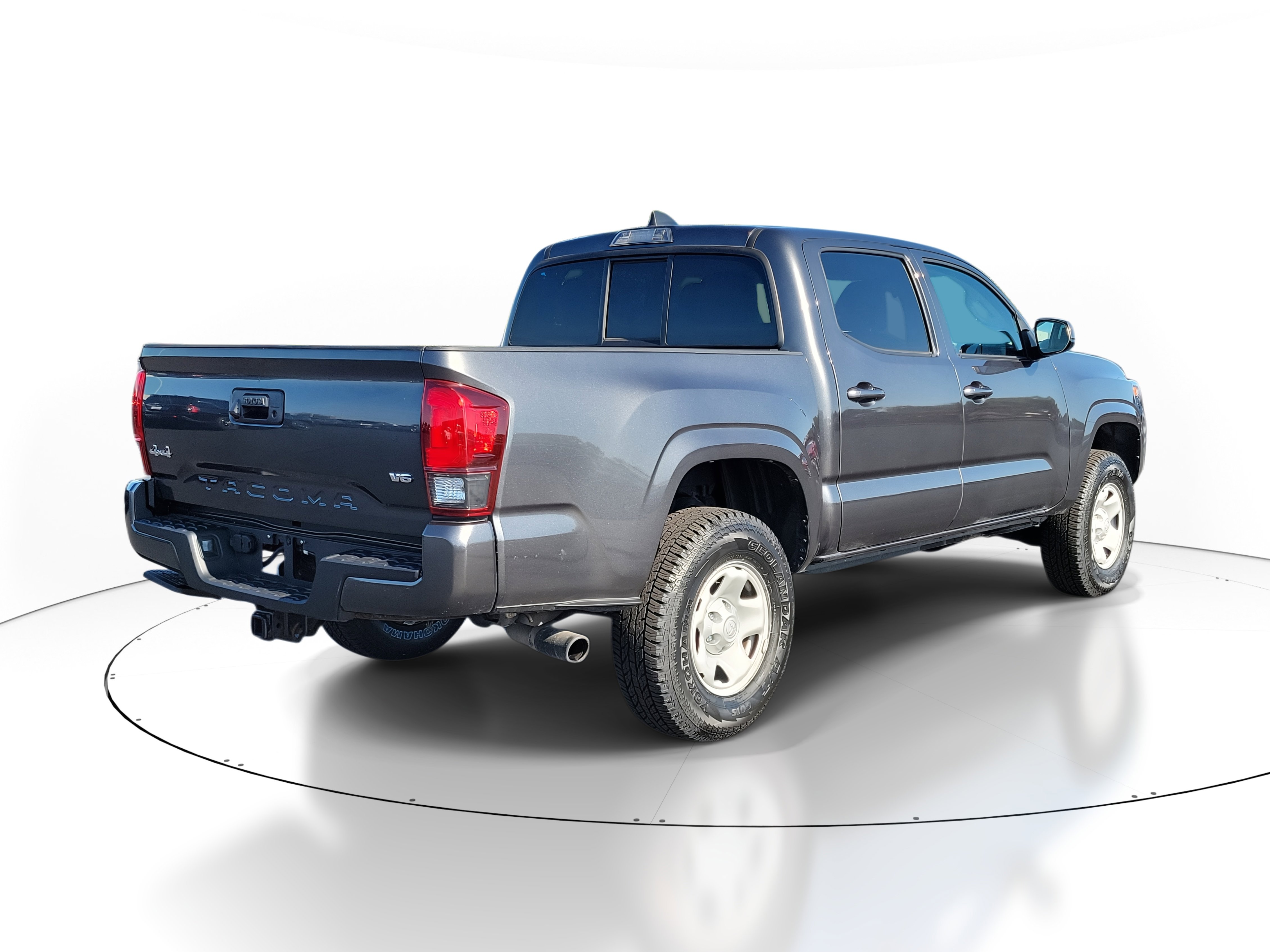 Used 2023 Toyota Tacoma SR AWD/4WD image 4