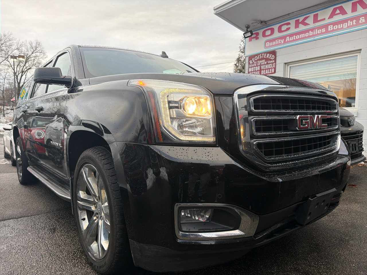 Used 2016 GMC Yukon XL SLT w/ Open Road Package image 3