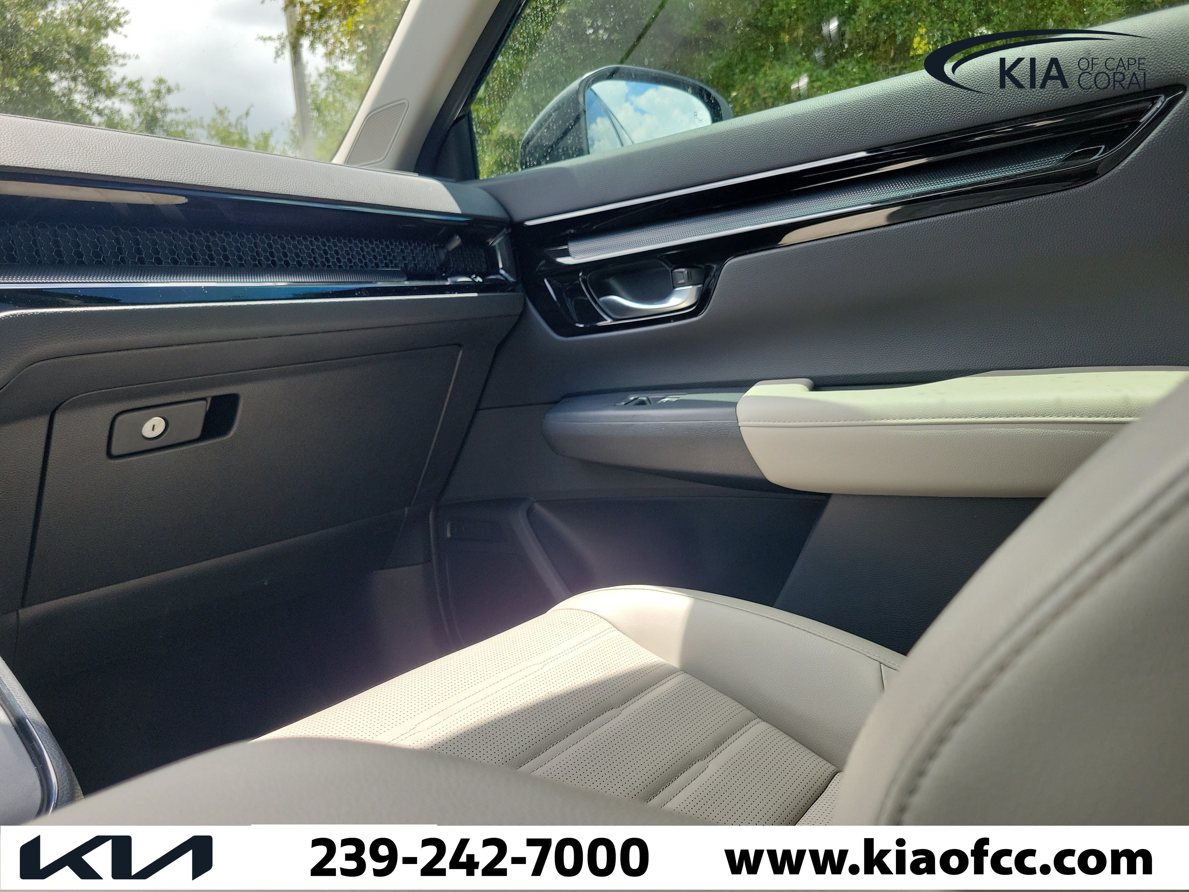 Used 2025 Honda CR-V EX-L image 15