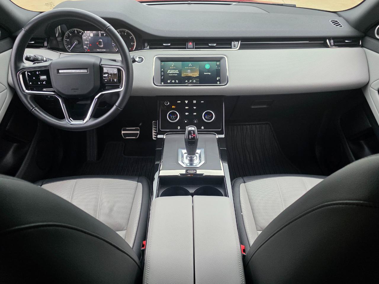 Used 2023 Land Rover Range Rover Evoque R-Dynamic S AWD/4WD image 17
