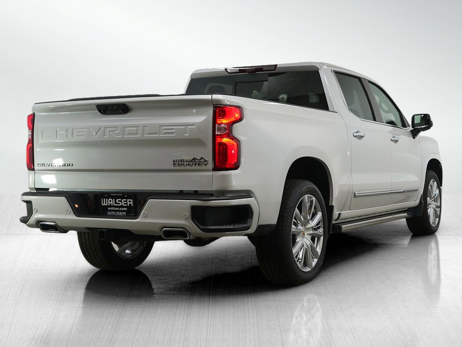 Used 2025 Chevrolet Silverado 1500 High Country image 5