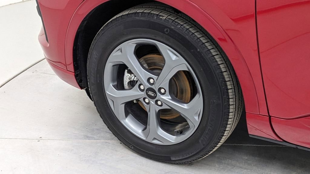 Certified 2024 Ford Escape ST-Line w/ Equipment Group 301A image 4