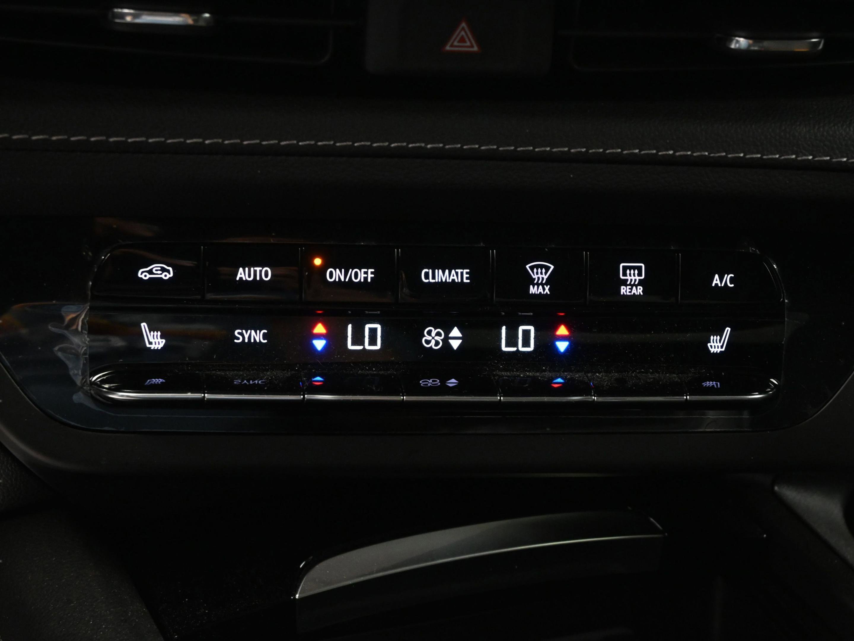 Used 2023 Buick Envision Preferred AWD/4WD image 24