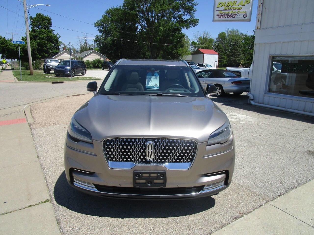 Used 2020 Lincoln Aviator Reserve w/ Equipment Group 201A AWD/4WD image 9