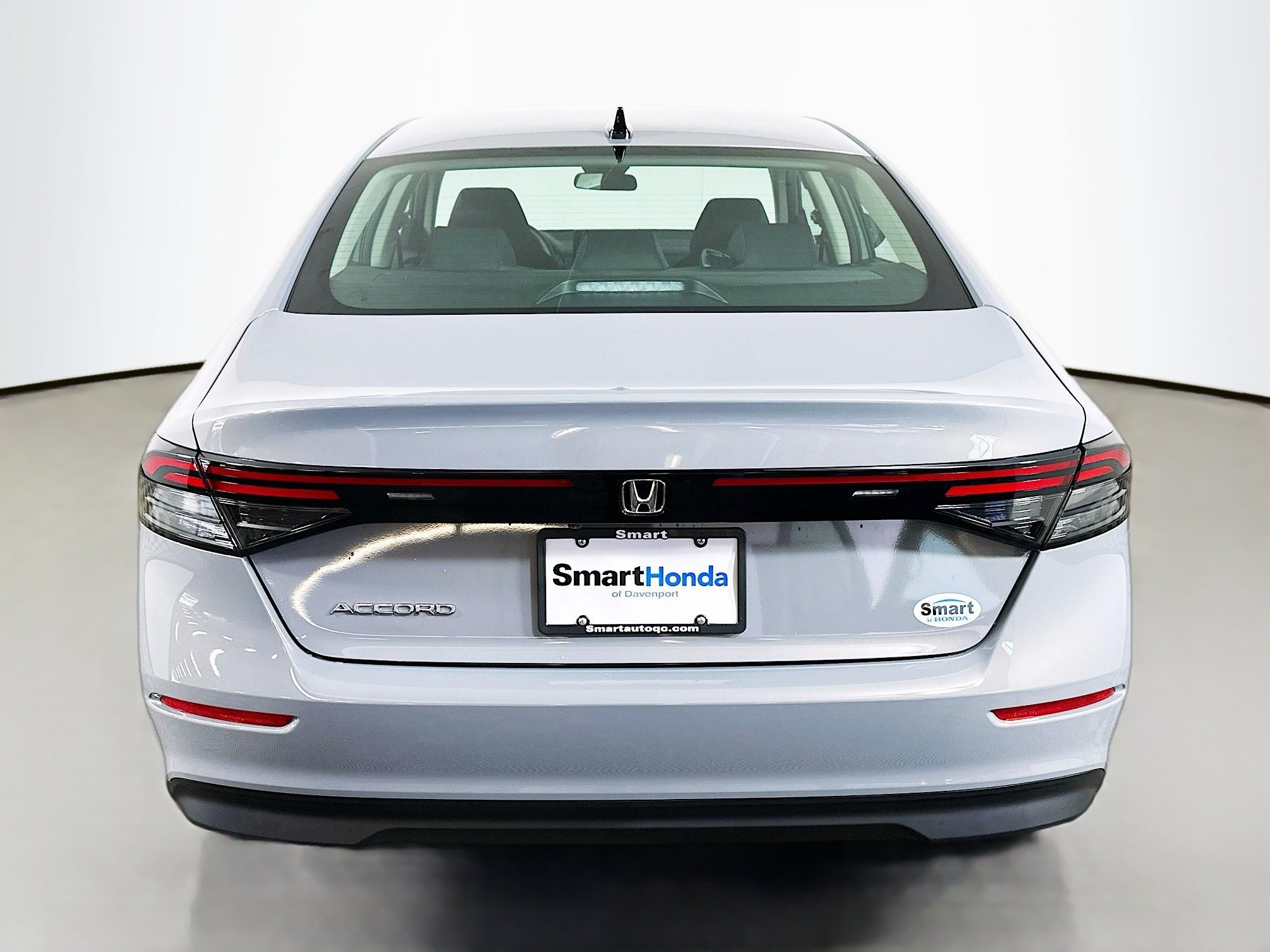 Used 2025 Honda Accord SE image 6