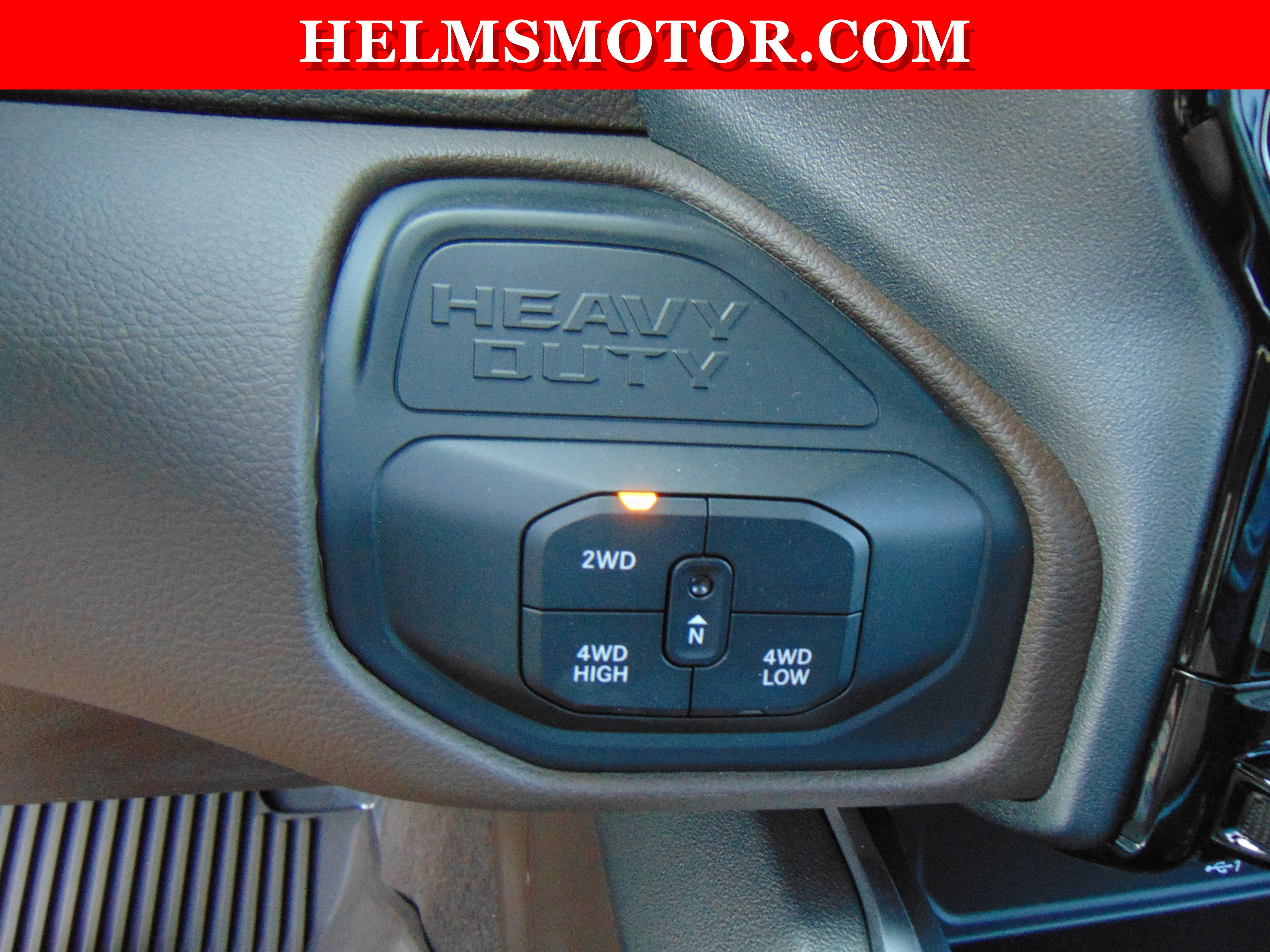 New 2025 RAM 2500 Laramie AWD/4WD image 24