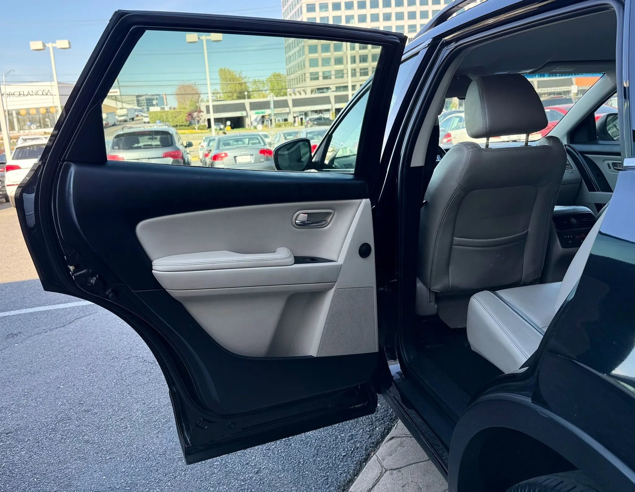 Used 2010 MAZDA CX-9 Touring image 25