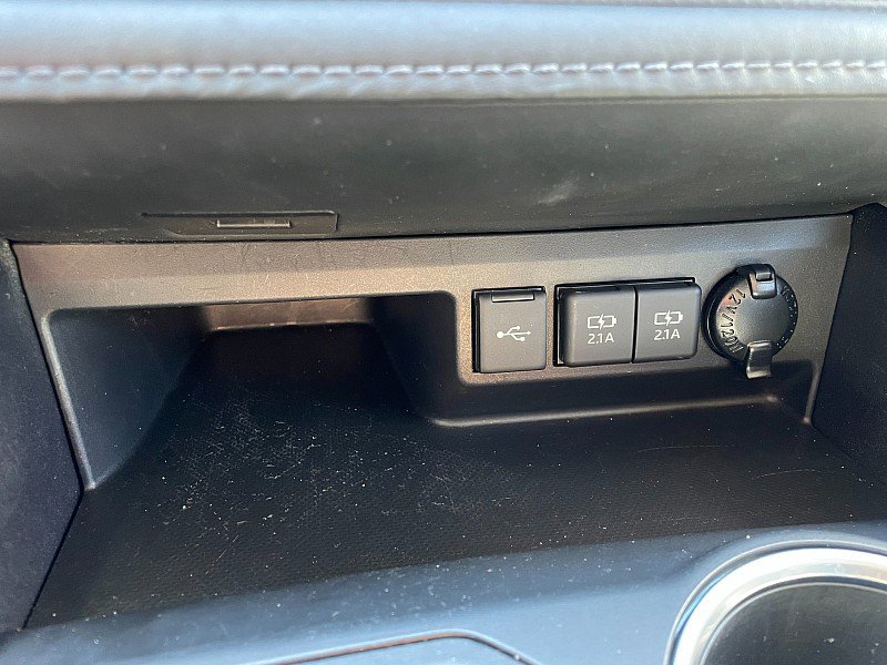 Used 2020 Toyota Highlander XLE image 26