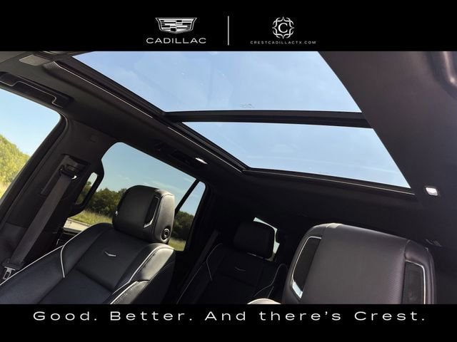 Used 2022 Cadillac Escalade Premium Luxury AWD/4WD image 19