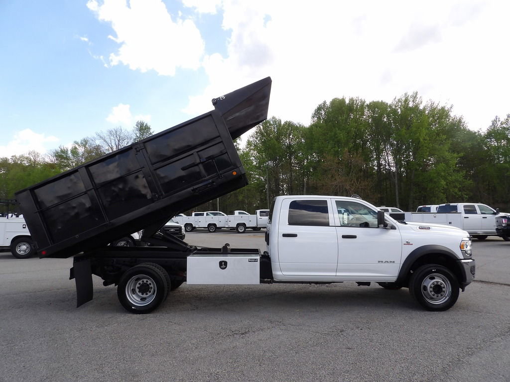 Used 2019 RAM 5500 Tradesman w/ Electrical Accessory Group image 9