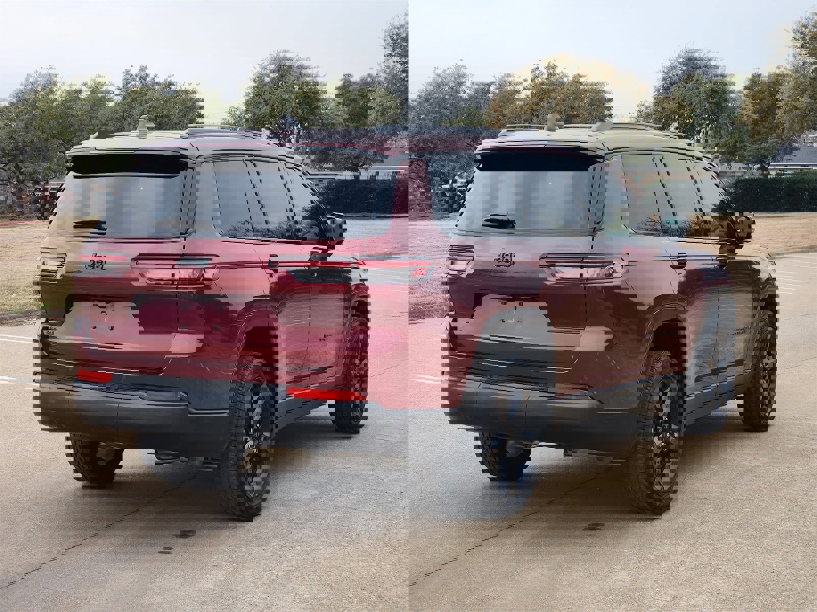 Certified 2024 Jeep Grand Cherokee L Laredo image 6