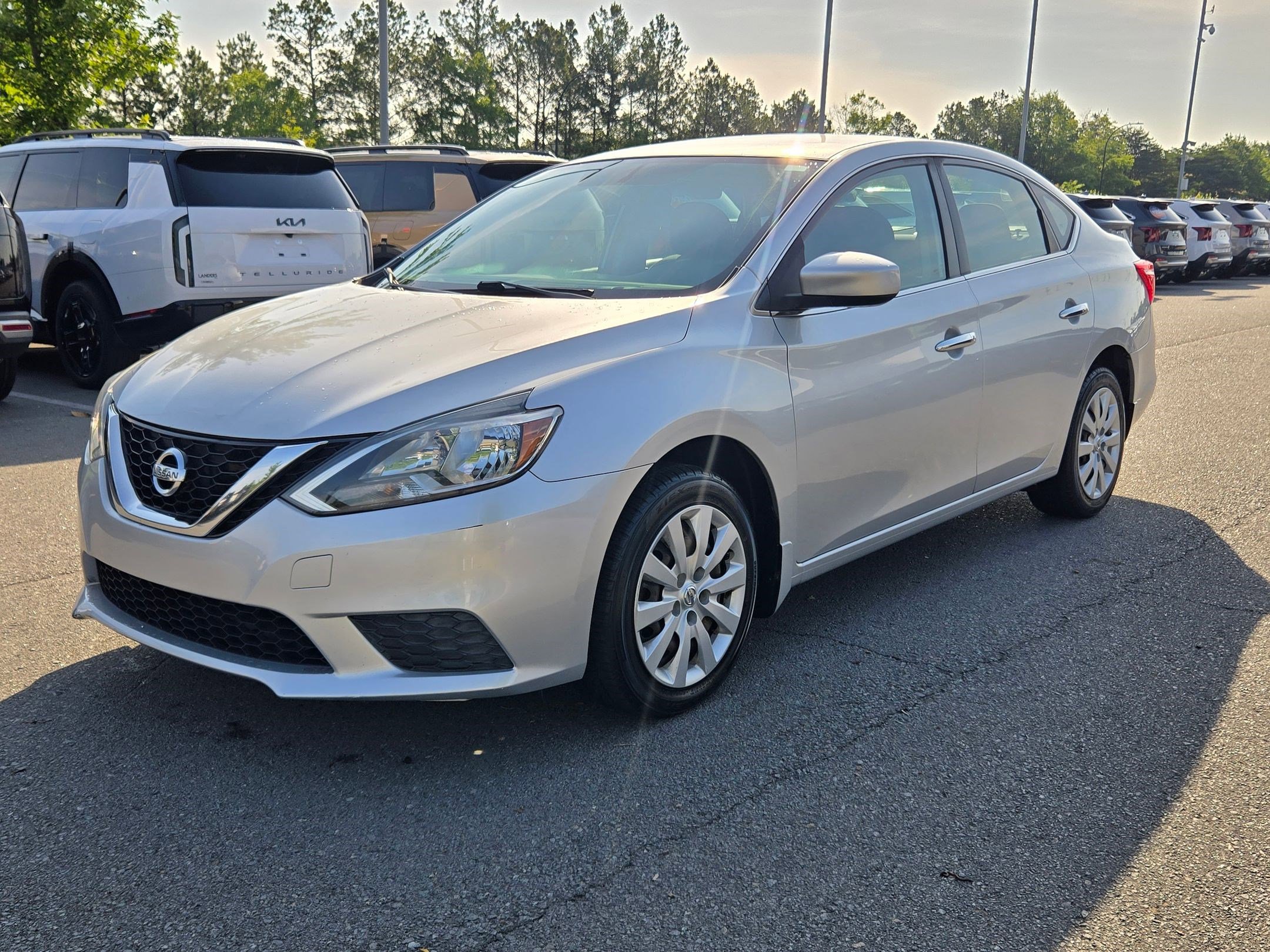 Used 2017 Nissan Sentra S FWD image 3