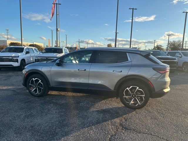 New 2026 Chevrolet Equinox EV LT image 6
