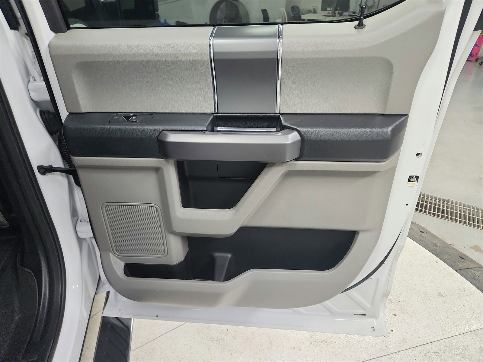 Used 2019 Ford F150 XLT w/ Equipment Group 302A Luxury image 40