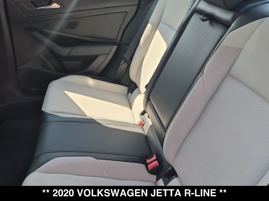 Used 2020 Volkswagen Jetta R-Line FWD image 3