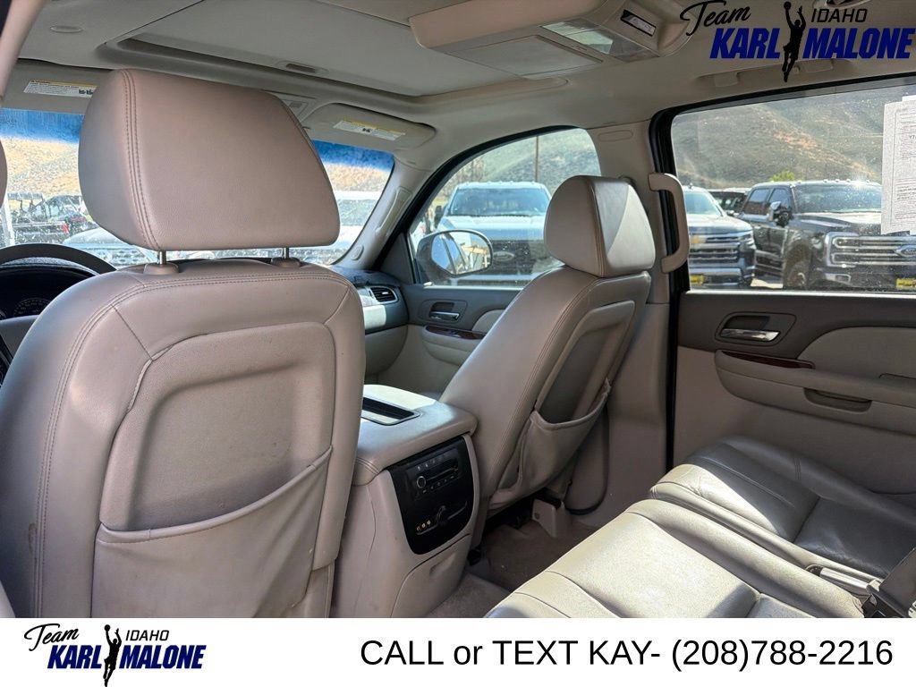 Used 2008 Chevrolet Suburban LT w/ LT Preferred Equipment Group AWD/4WD image 16