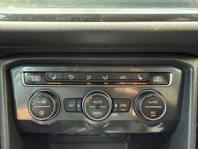 Used 2020 Volkswagen Tiguan SE AWD/4WD image 29